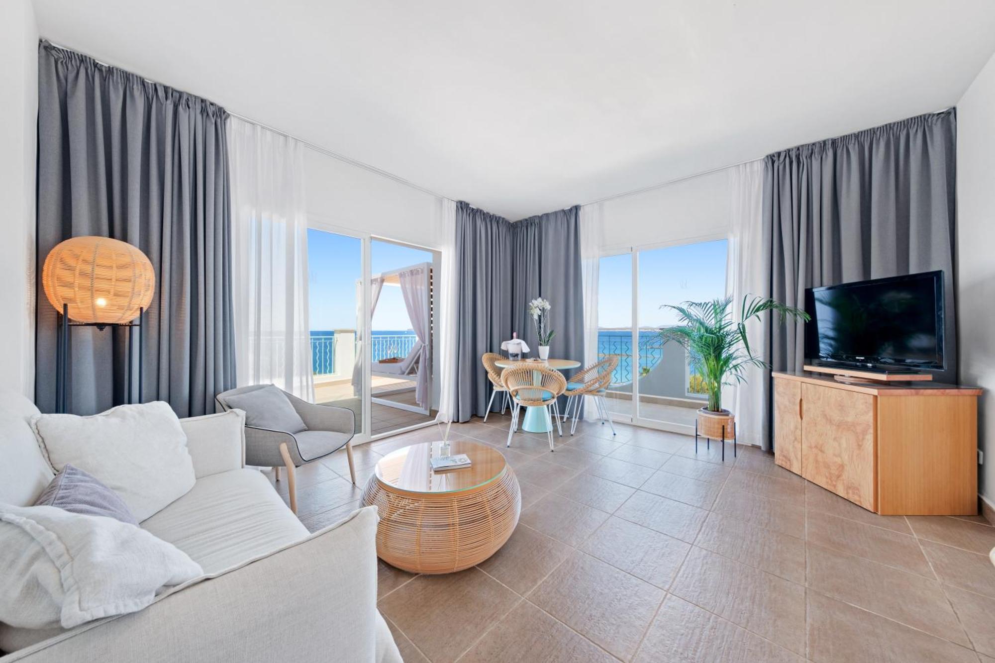Chiquita - Adults Only - Over 12 Hotel Colonia de Sant Jordi